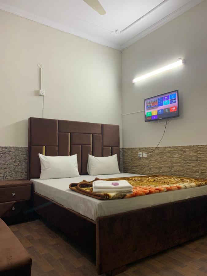 Eden Plus Executive Hotel Lahore Exterior photo