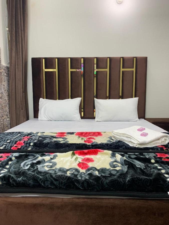 Eden Plus Executive Hotel Lahore Exterior photo